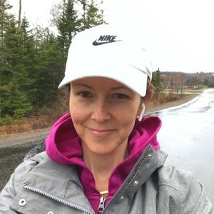 Meet your Posher, Monique